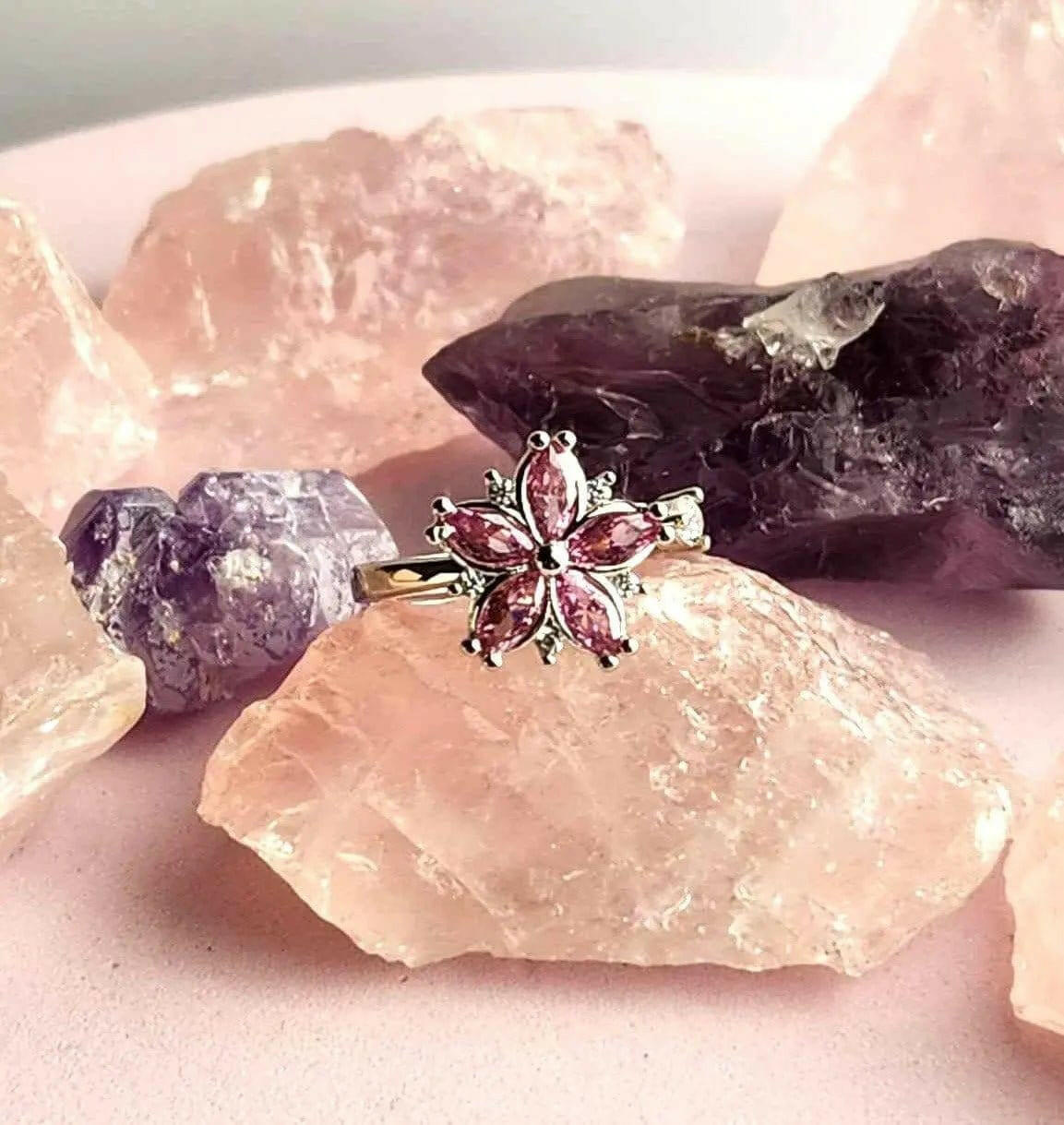 Anillo Fidget Spinner con flor rosa