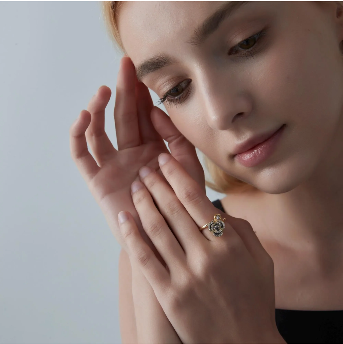 Anillo Rosa Tranquila Plata