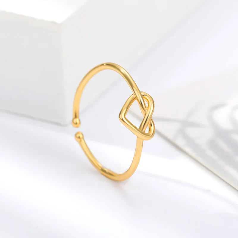 Mina Heart Ring