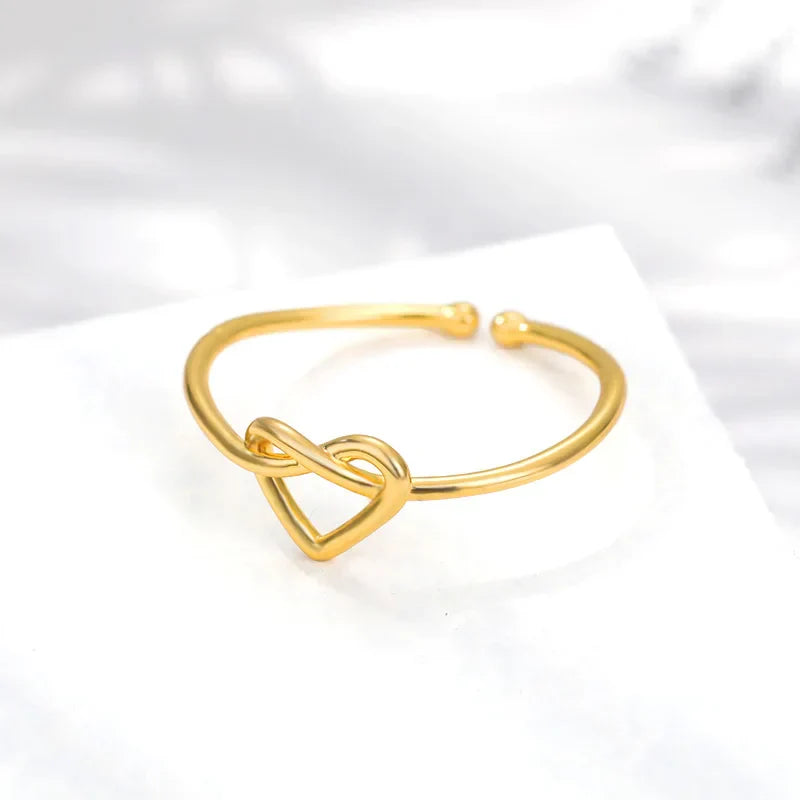 Mina Heart Ring