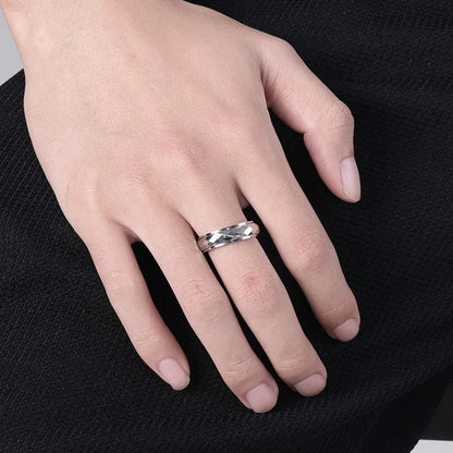 Anillo giratorio facetado de acero inoxidable