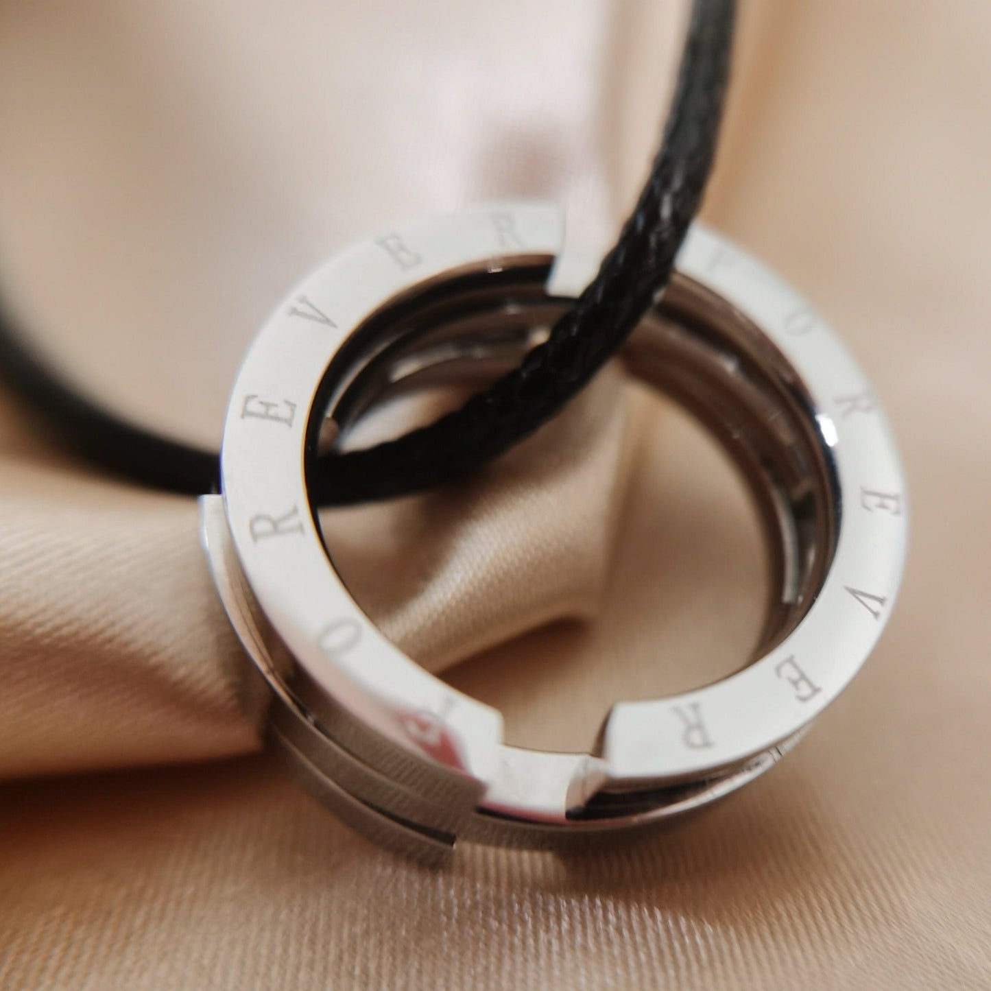 Anillo antiestrés convertible único