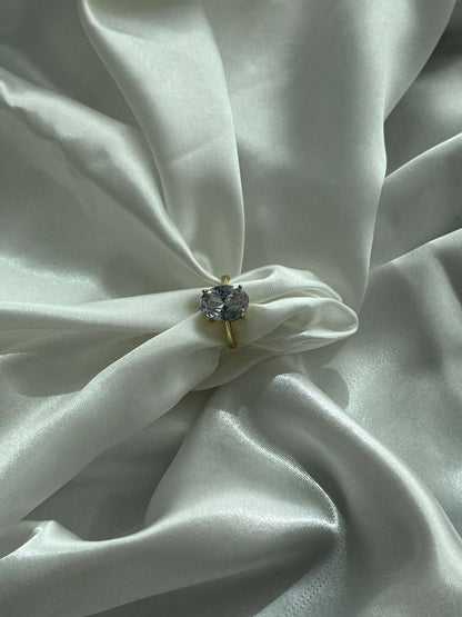 Avianna Oval Zirconia Band Ring