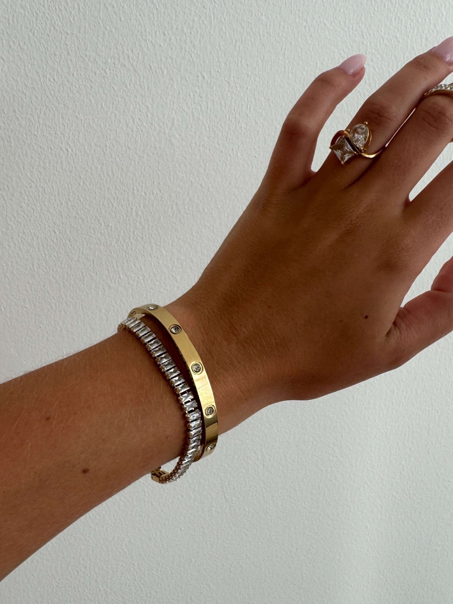 Baguette Cut Zirconia Tennis Bracelet