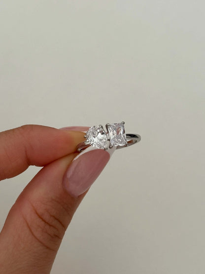 Darleen Twin Zirconia Band Ring