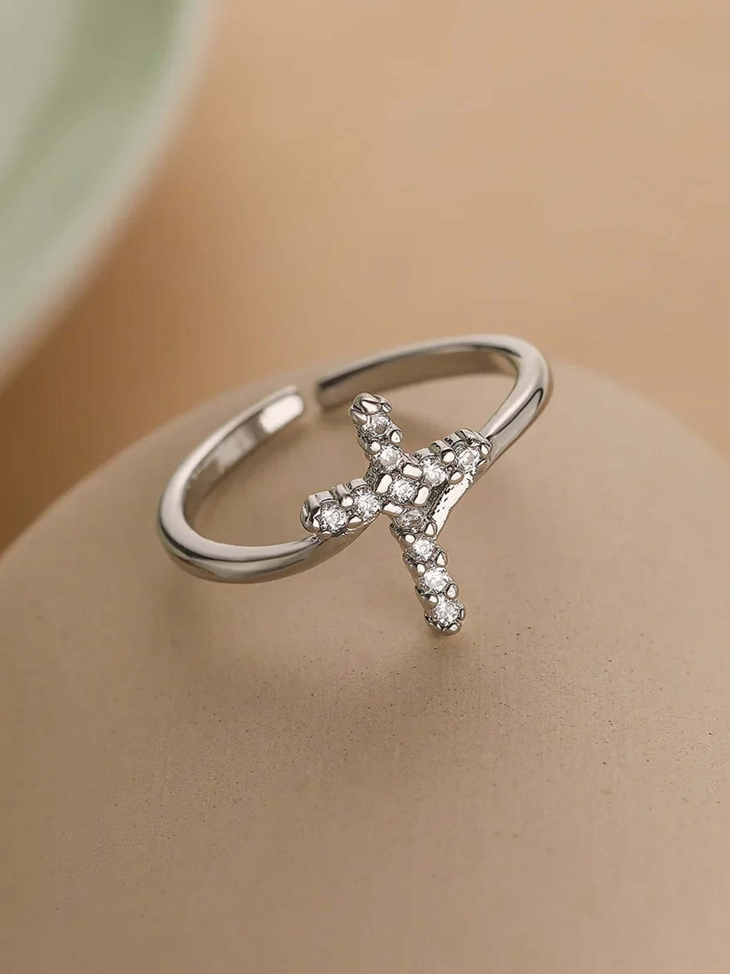 Divina Cross Ring