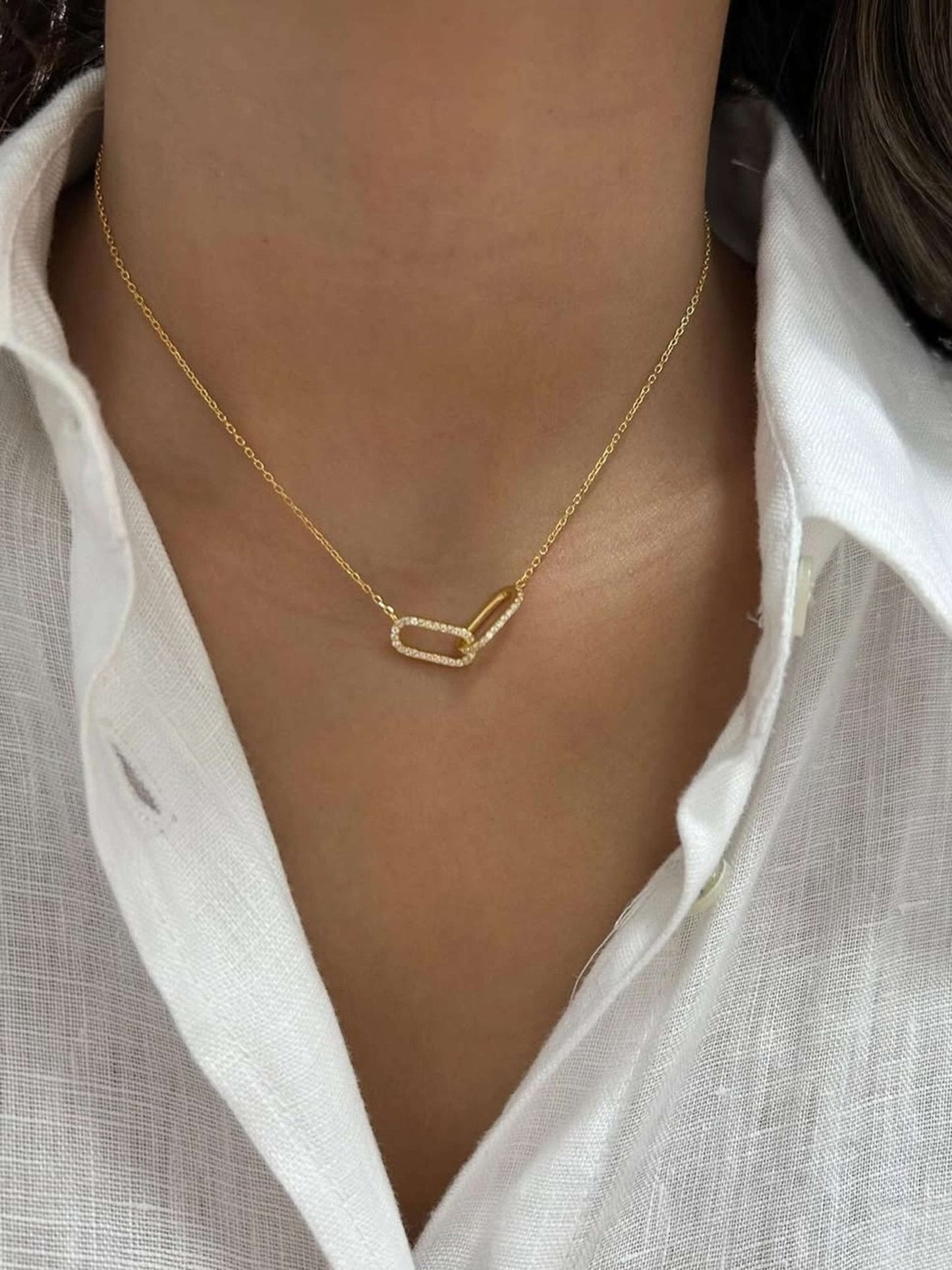 Gwen Interlocking Zirconia Chain Necklace