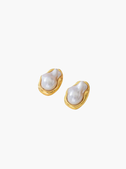 Ivy Vintage Pearl Earrings