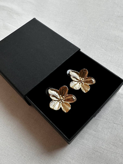Lea Flower Statement Earrings