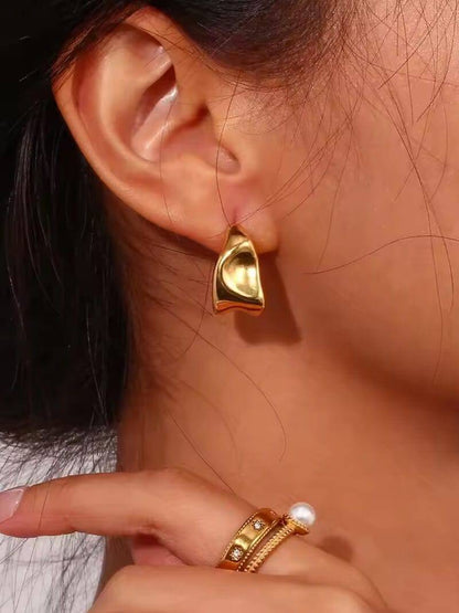 Maeve Irregular Chunky Hoops