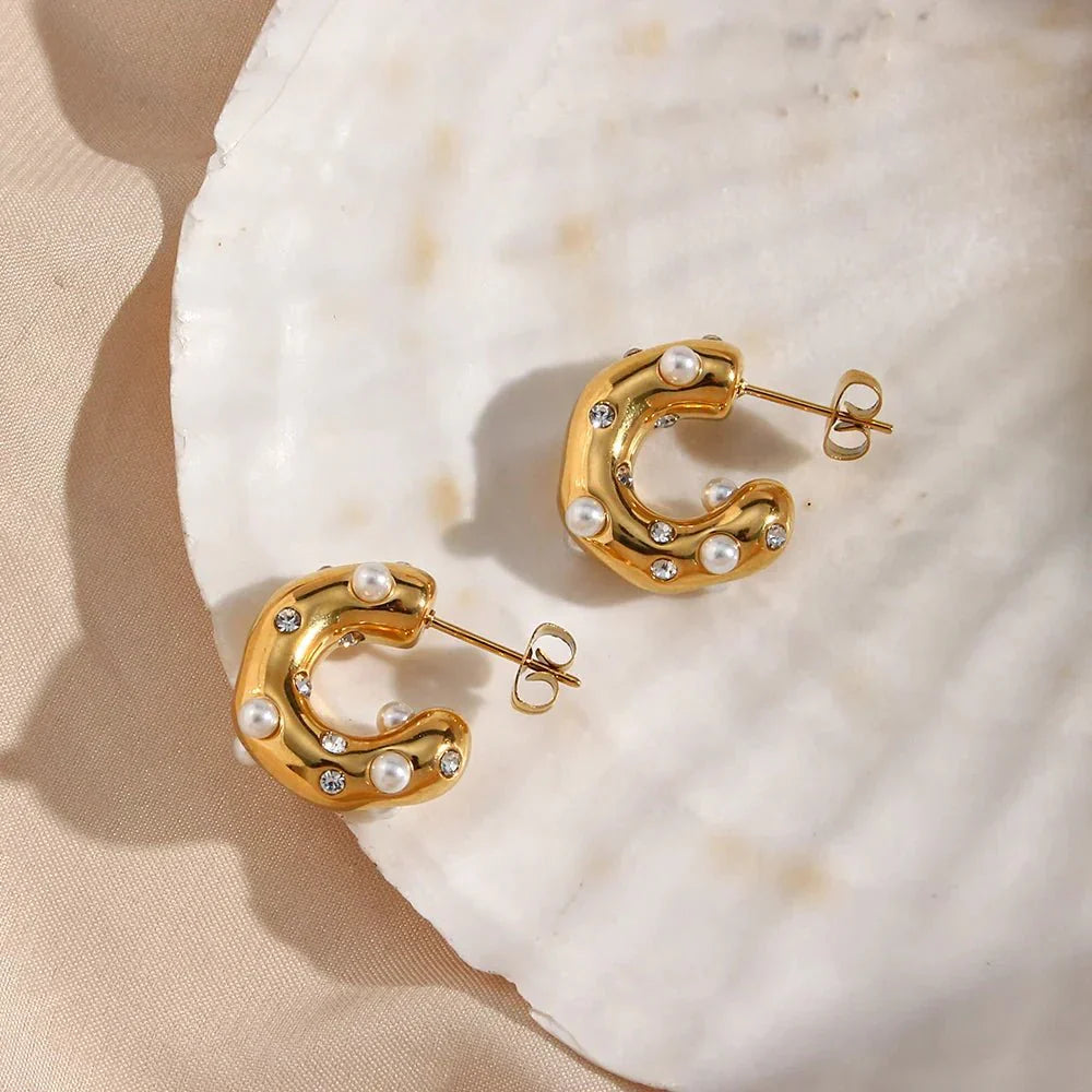 Samira Pearl Hoop Earrings