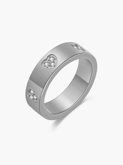 Serrah Heart Rhinestone Band Ring