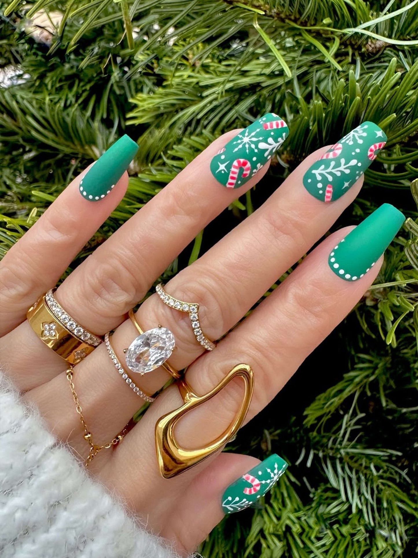 Serrah Heart Rhinestone Band Ring