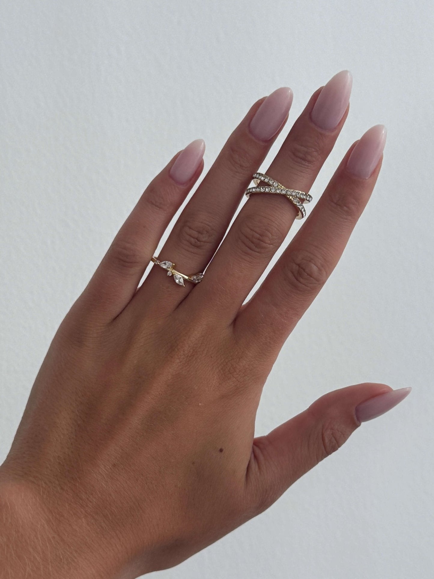 Vanya Leaf Zirconia Band Ring