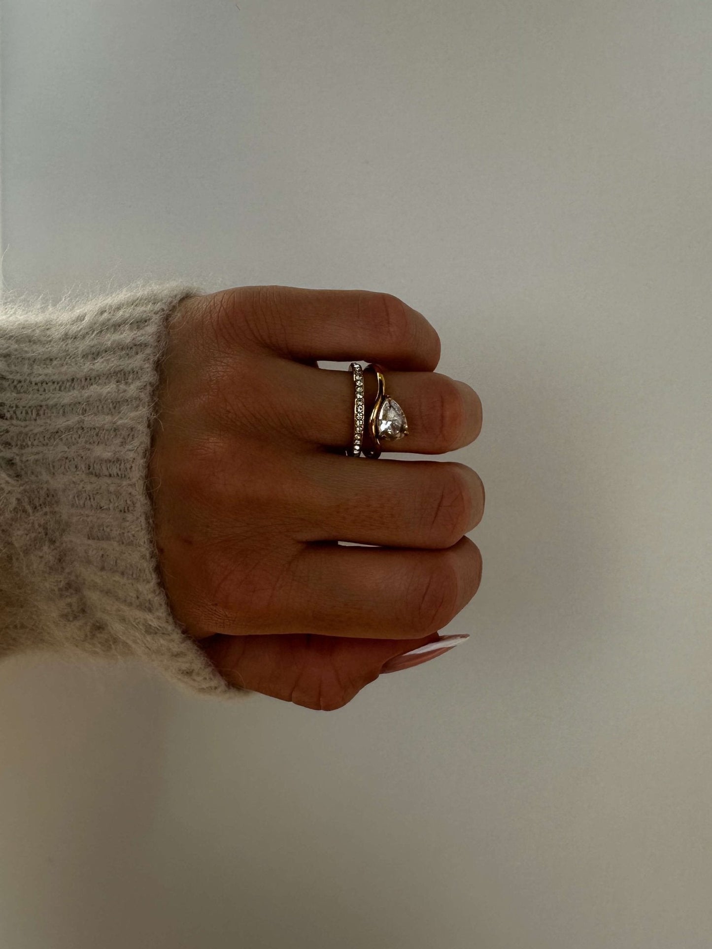 Yalina Slim Pavé Band Ring